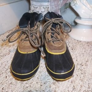 3/$18 Explorers Kid's Suede & Rubber  Duck Boots